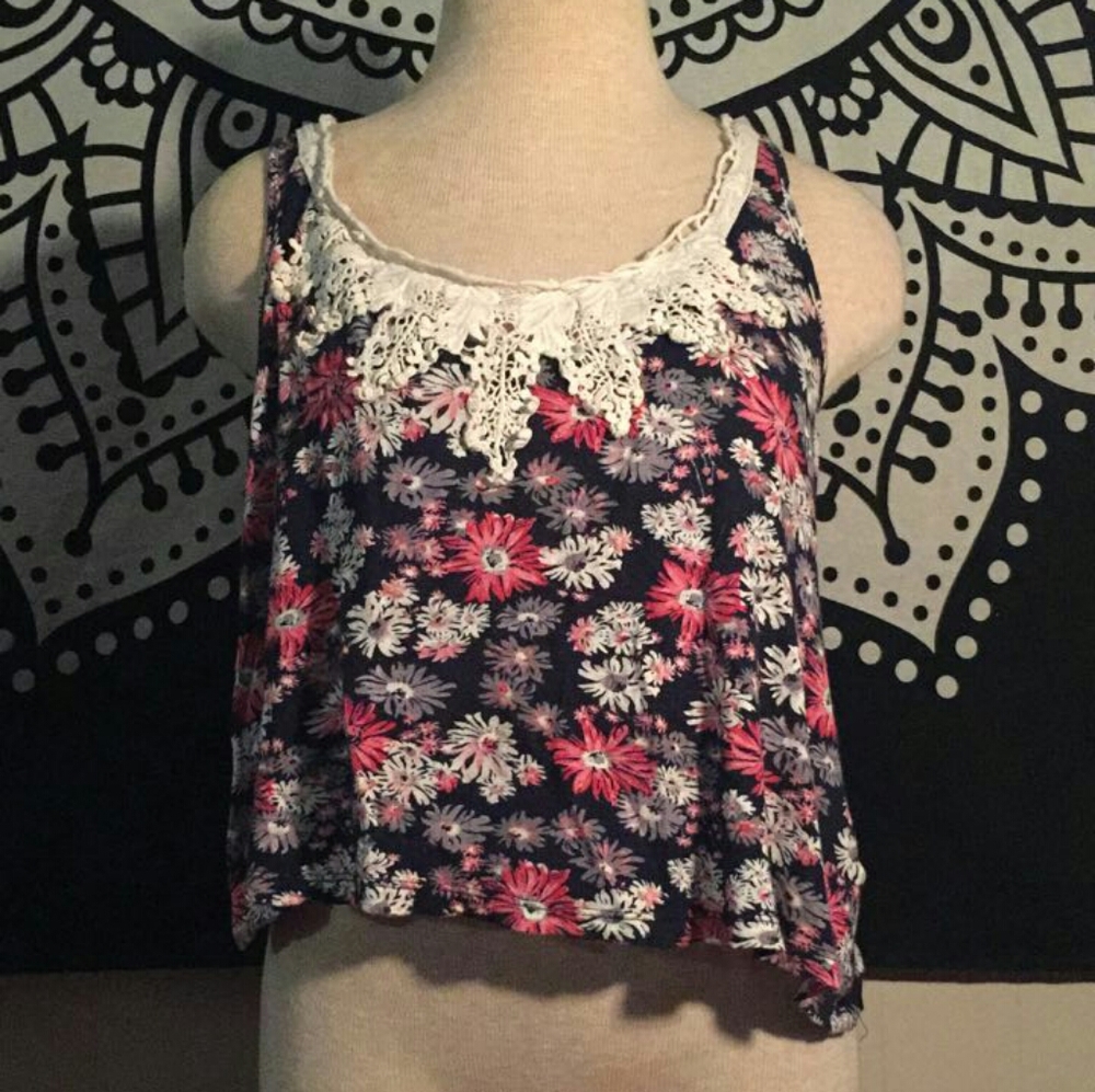 Tank top/ crop top